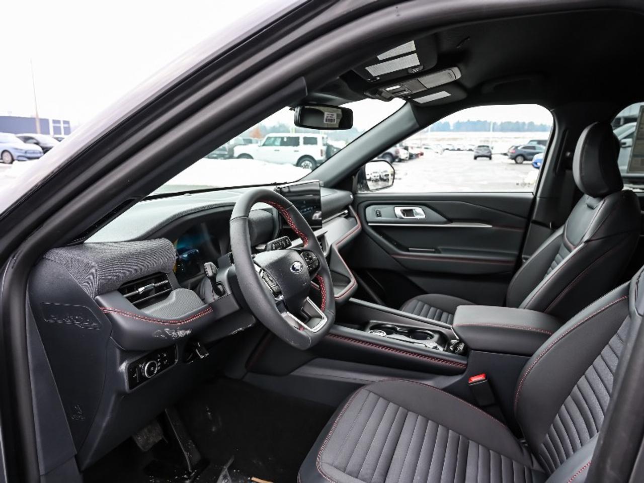 2026 Ford Explorer ST-Line Photo