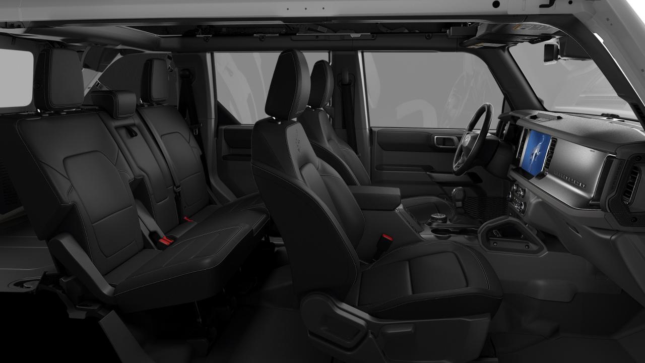 2026 Ford Bronco Outer Banks Photo