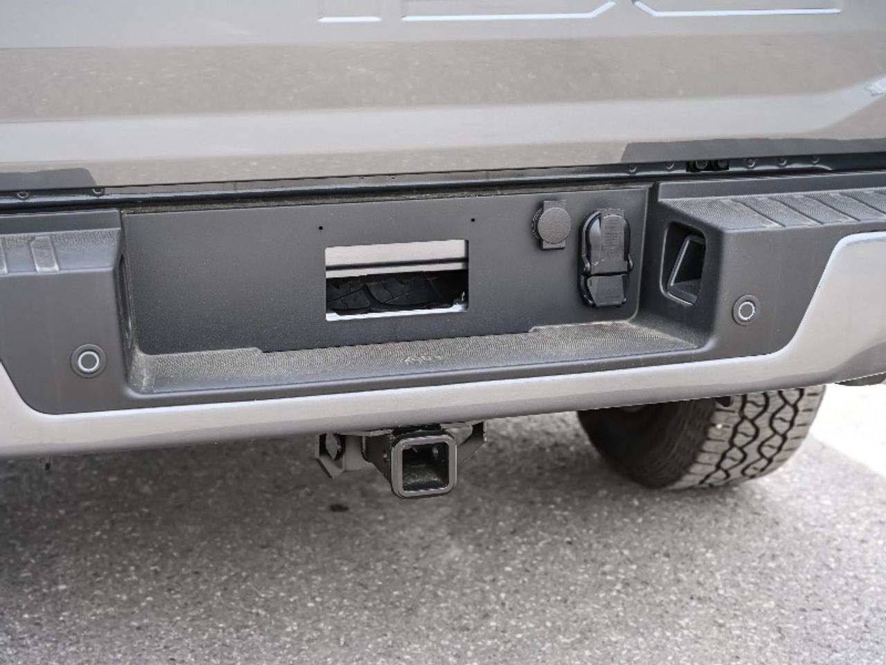 2026 Ford F-150 XLT Photo4