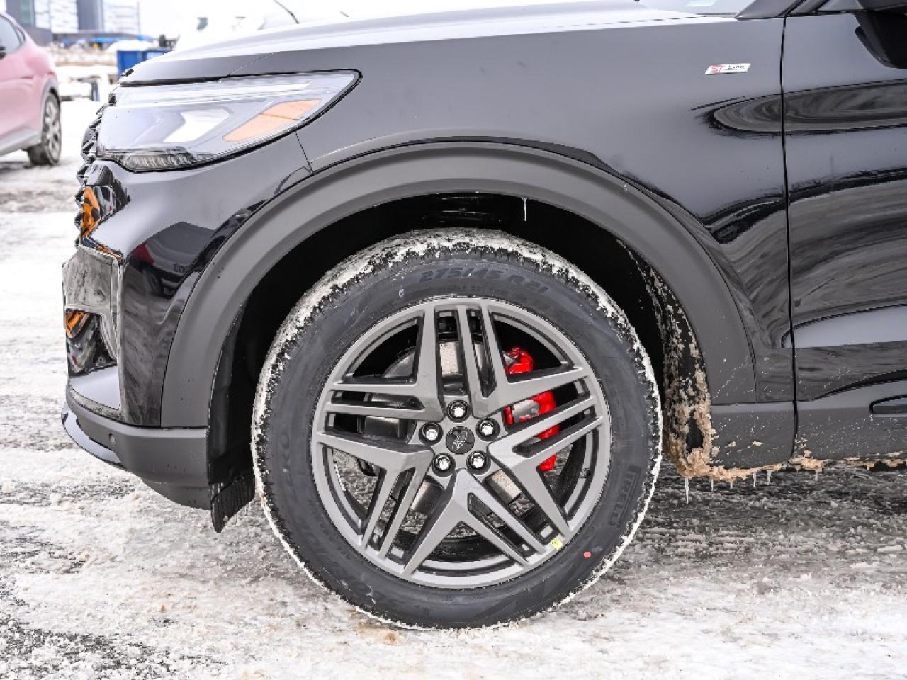 2026 Ford Explorer ST-Line Photo