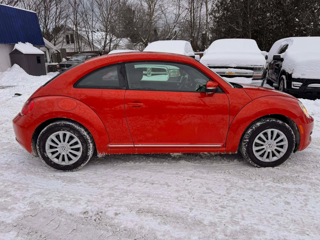 2016 Volkswagen Beetle Trendline Photo