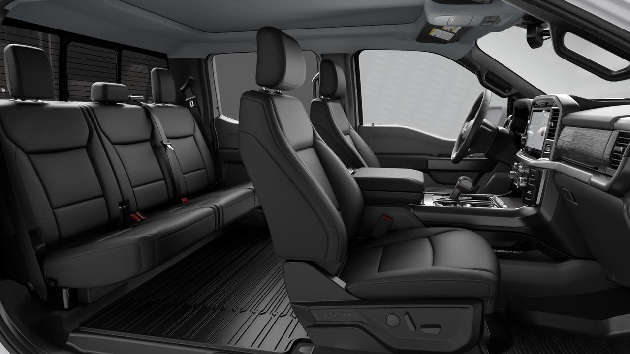 2026 Ford F-150 XLT Photo4