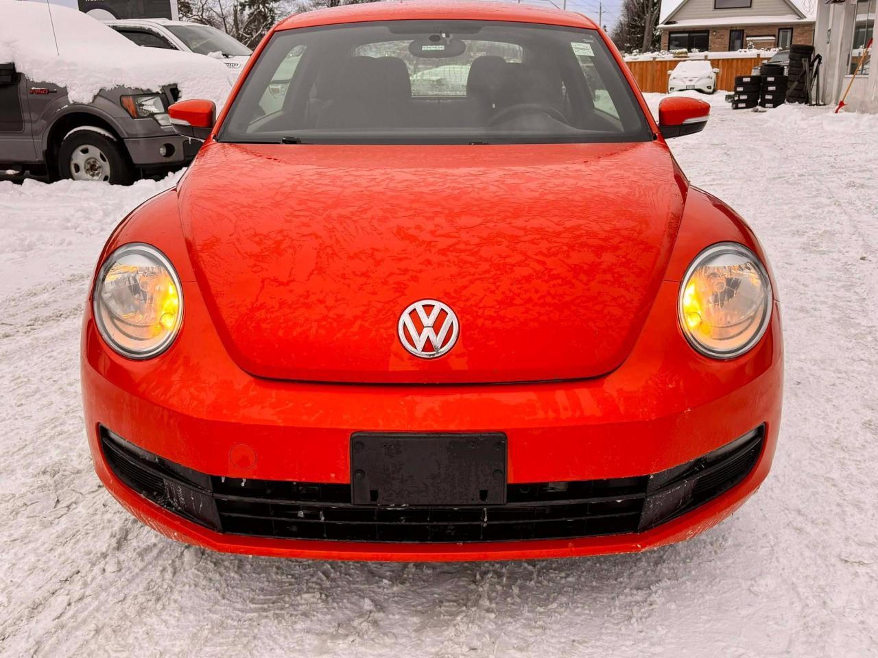 2016 Volkswagen Beetle Trendline Photo