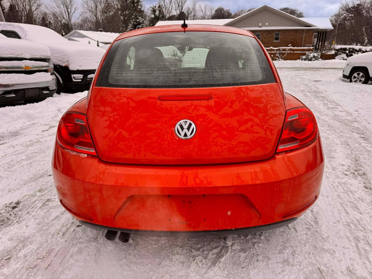 2016 Volkswagen Beetle Trendline Photo