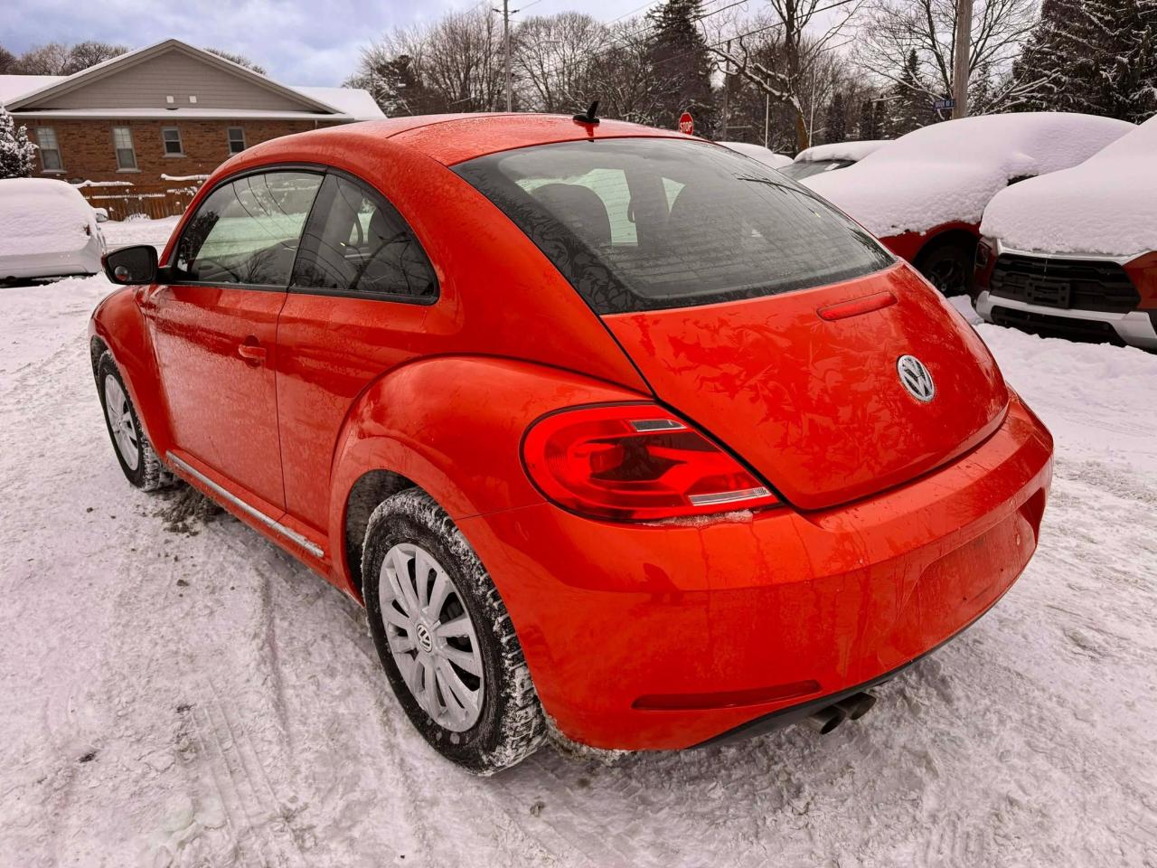 2016 Volkswagen Beetle Trendline Photo