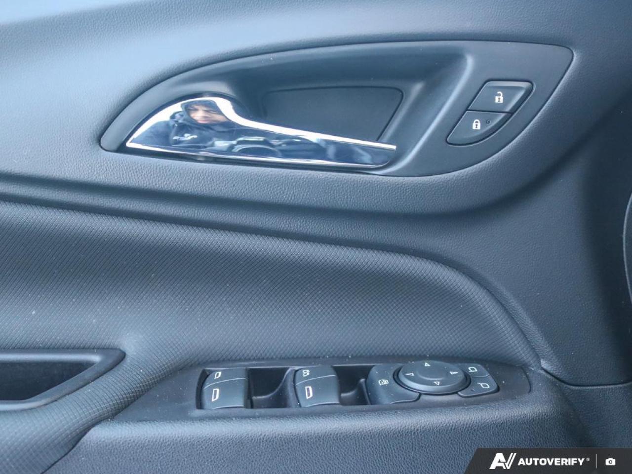 2022 Chevrolet Equinox RS Photo