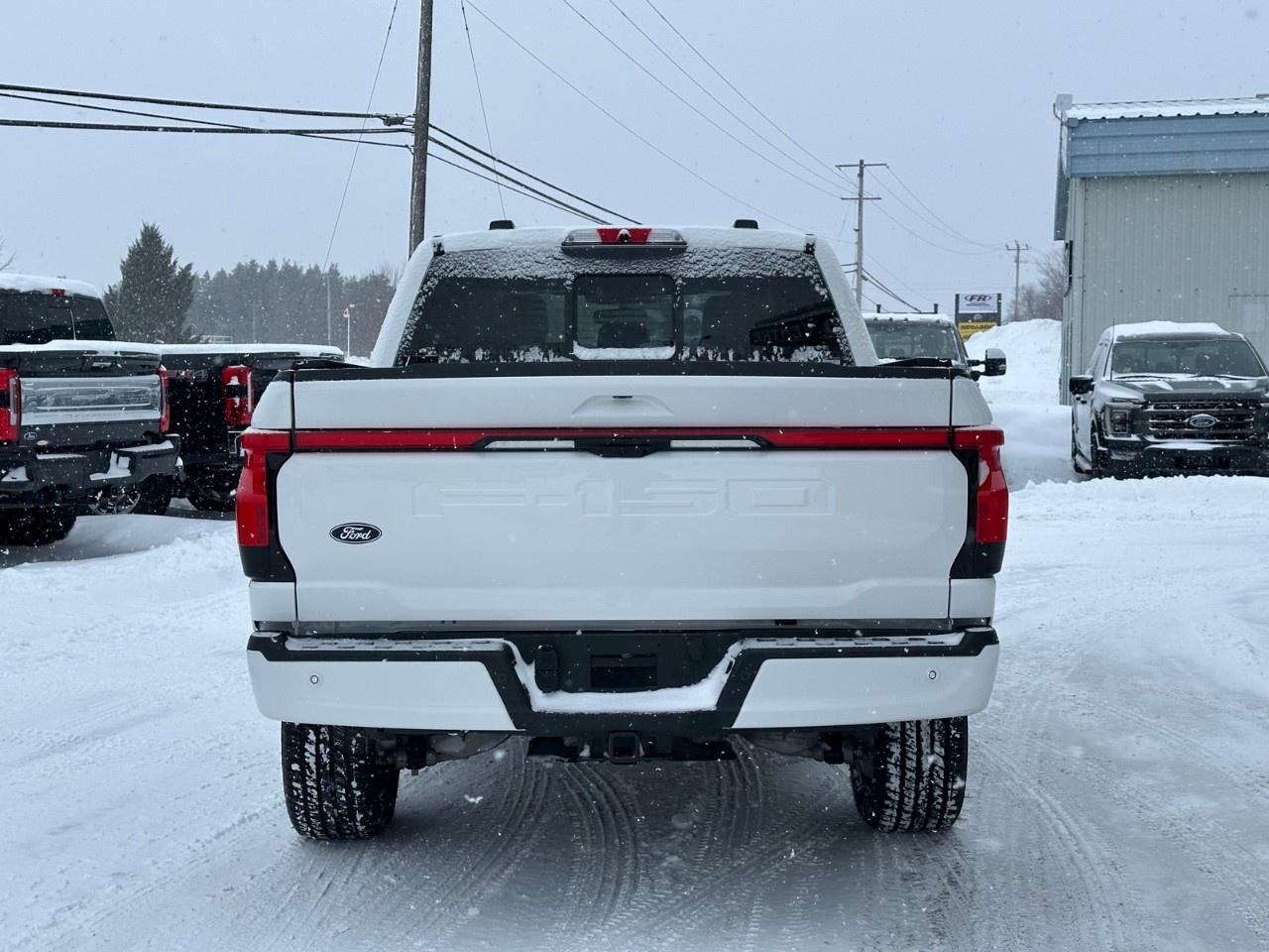2025 Ford F-150 Lightning Platinum 4WD SuperCrew 5.5' Box Photo