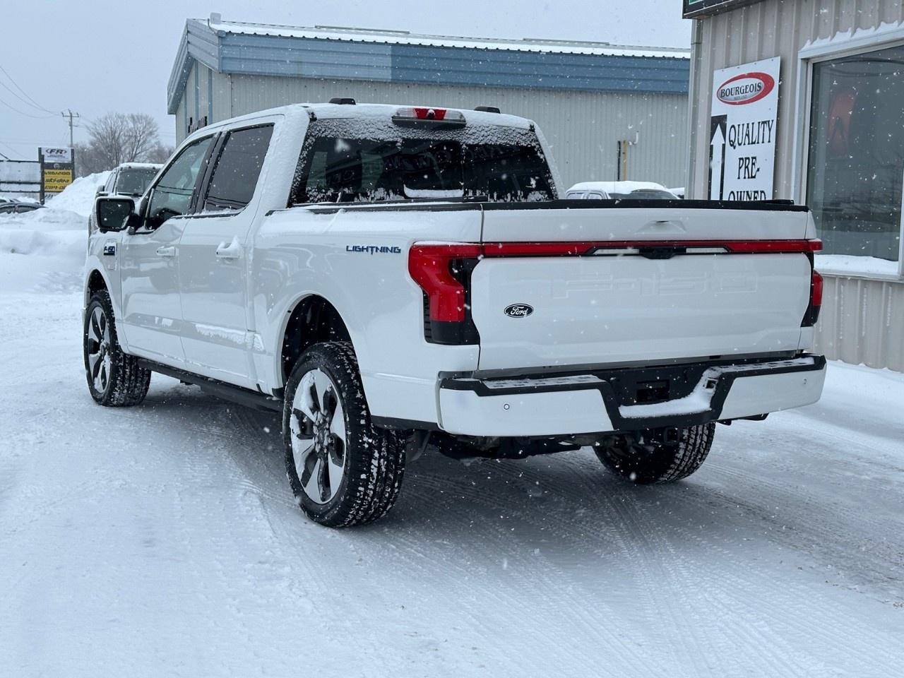 2025 Ford F-150 Lightning Platinum 4WD SuperCrew 5.5' Box Photo