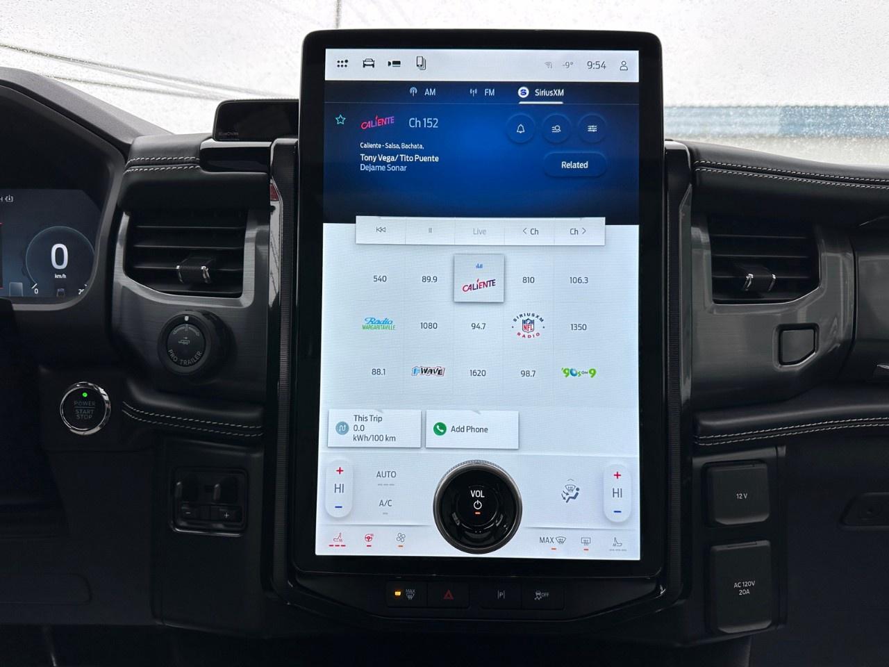 2025 Ford F-150 Lightning Platinum 4WD SuperCrew 5.5' Box Photo