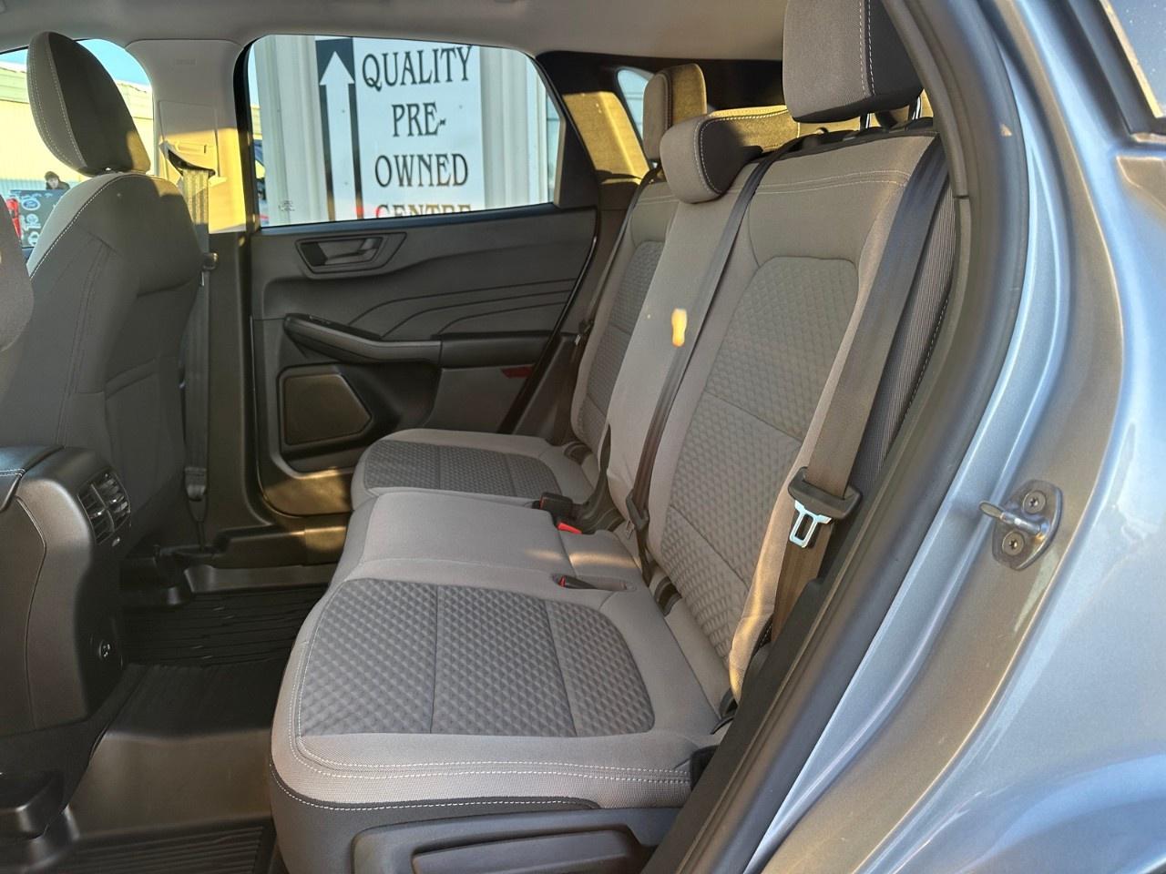 2022 Ford Escape SE AWD Photo