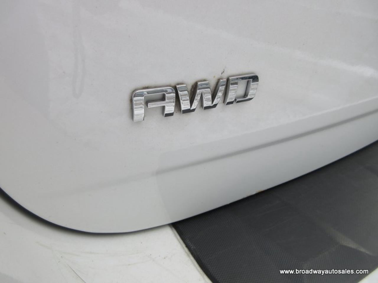 2015 Chevrolet Equinox ALL-WHEEL DRIVE LT-EDITION 5 PASSENGER 2.4L - DOHC.. HEATED SEATS.. ECO-MODE-PACKAGE.. PIONEER-AUDIO.. BACK-UP CAMERA.. BLUETOOTH SYSTEM.. Photo