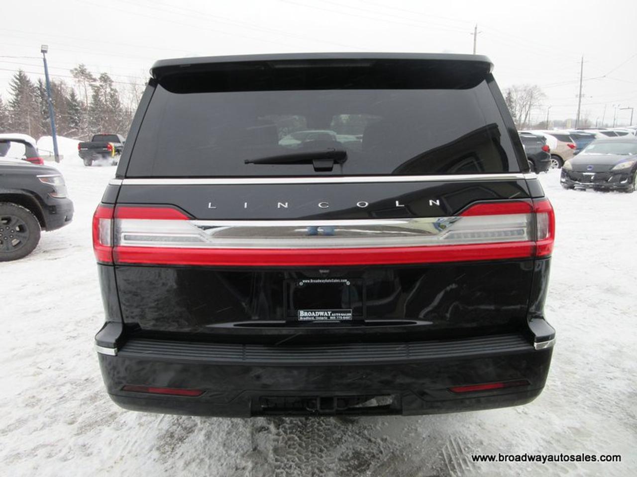 2021 Lincoln Navigator FOUR-WHEEL DRIVE RESERVE-PACKAGE 7 PASSENGER 3.6L - V6.. 4-WAY-CAPTAINS & 3RD ROW.. NAVIGATION.. PANORAMIC SUNROOF.. LEATHER.. HEATED SEATS & WHEEL.. Photo