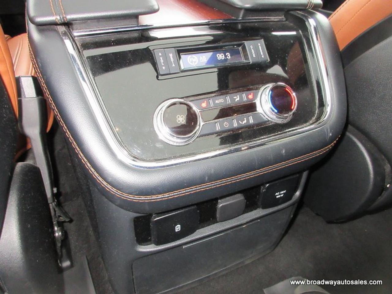 2021 Lincoln Navigator FOUR-WHEEL DRIVE RESERVE-PACKAGE 7 PASSENGER 3.6L - V6.. 4-WAY-CAPTAINS & 3RD ROW.. NAVIGATION.. PANORAMIC SUNROOF.. LEATHER.. HEATED SEATS & WHEEL.. Photo