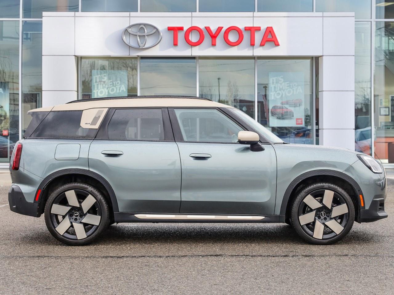 2025 MINI Cooper Countryman Cooper S Photo