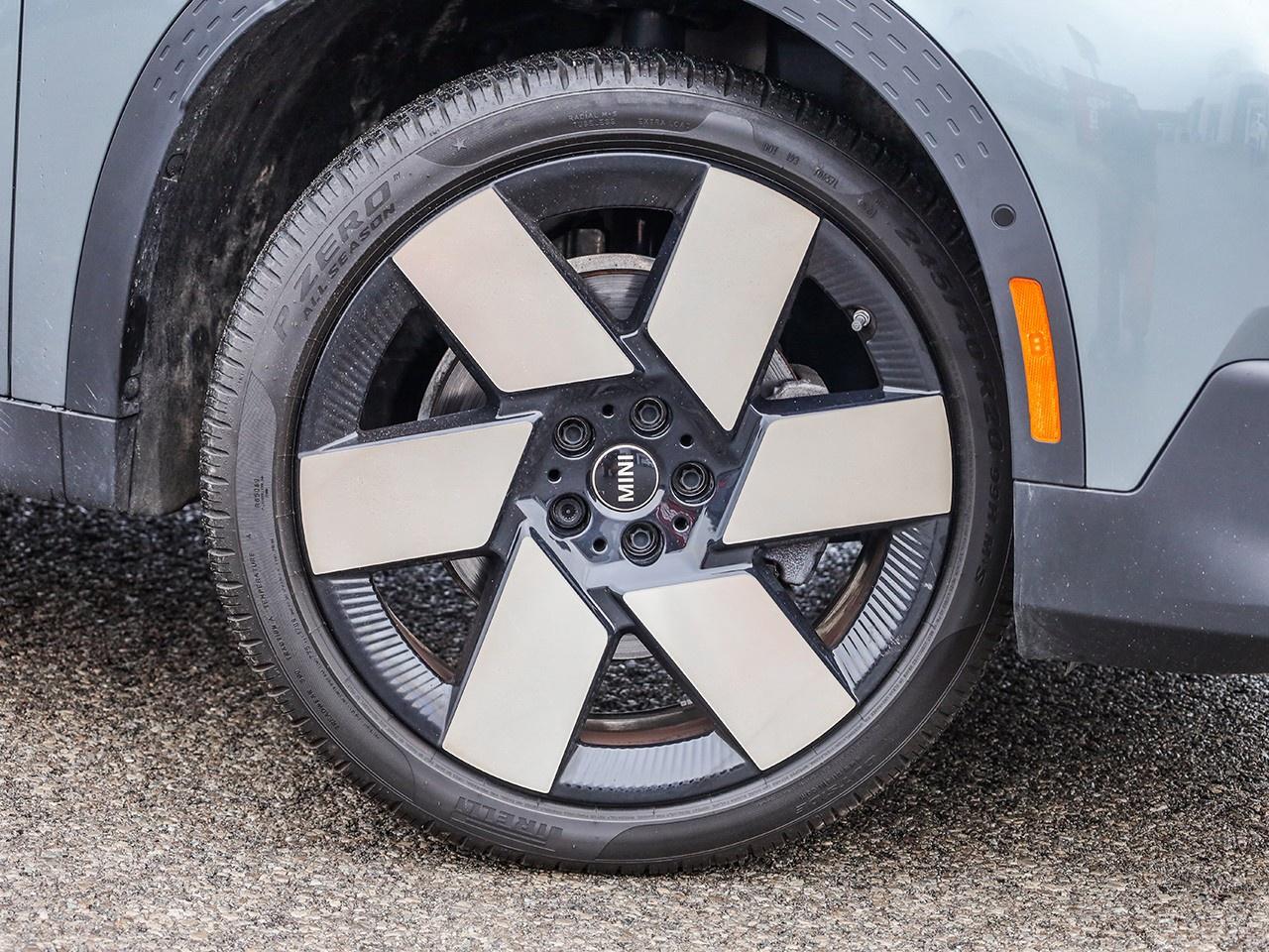 2025 MINI Cooper Countryman Cooper S Photo