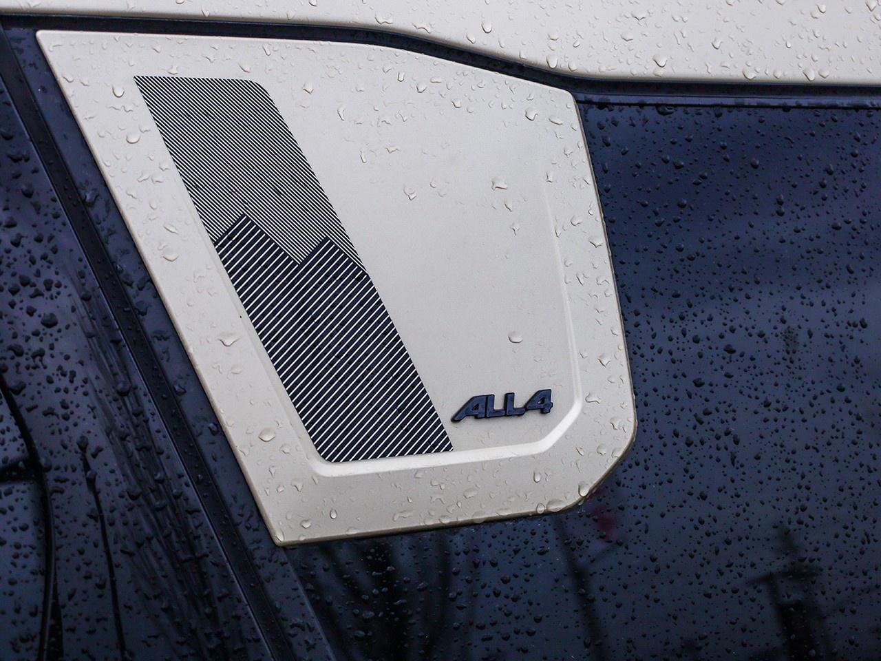 2025 MINI Cooper Countryman Cooper S Photo