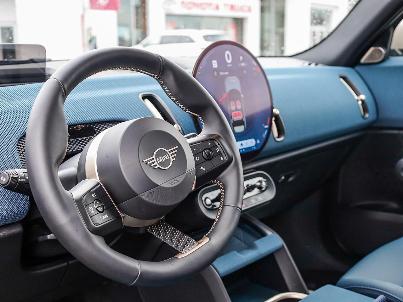 2025 MINI Cooper Countryman Cooper S Photo