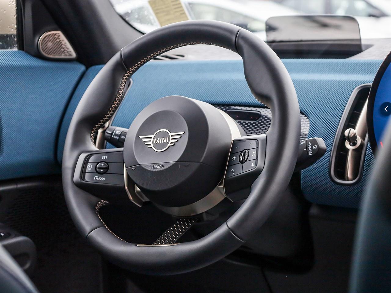 2025 MINI Cooper Countryman Cooper S Photo