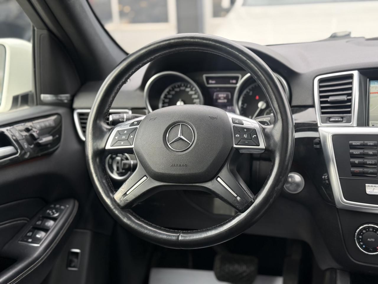 2014 Mercedes-Benz ML-Class ML350 //AMG PKG | PANO | HARMAN KARDON | 360 CAM Photo