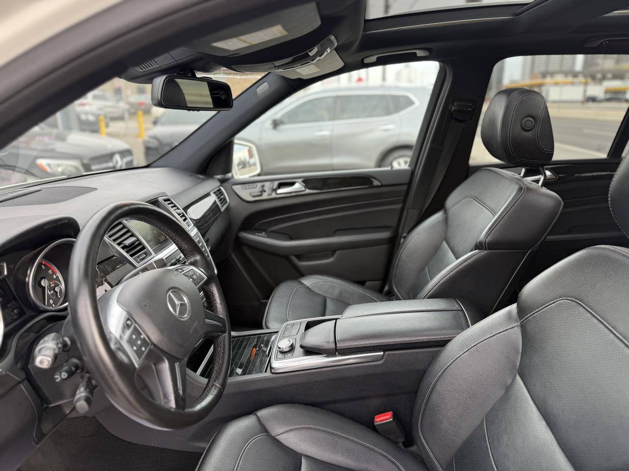 2014 Mercedes-Benz ML-Class ML350 //AMG PKG | PANO | HARMAN KARDON | 360 CAM Photo
