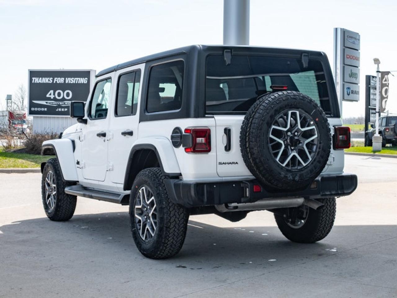 2025 Jeep Wrangler Sahara Photo2