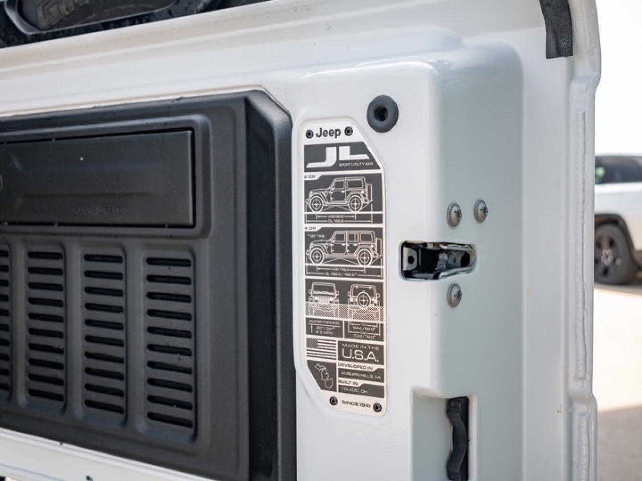 2025 Jeep Wrangler Sahara Photo