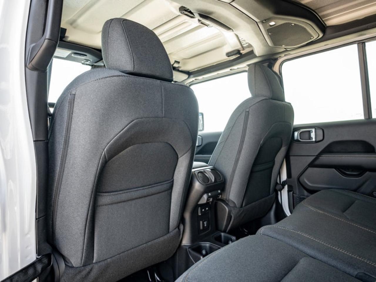 2025 Jeep Wrangler Sahara Photo