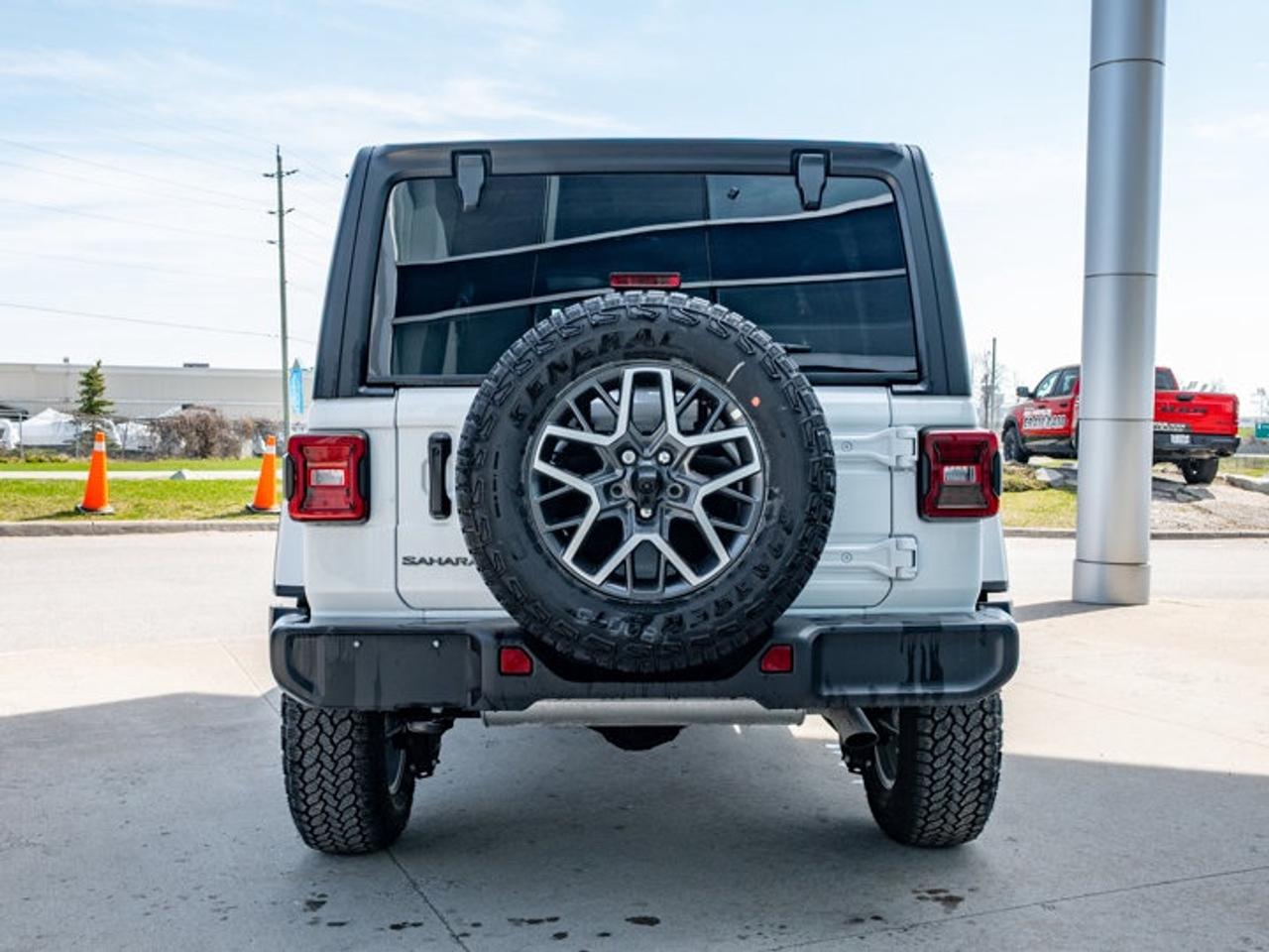 2025 Jeep Wrangler Sahara Photo3