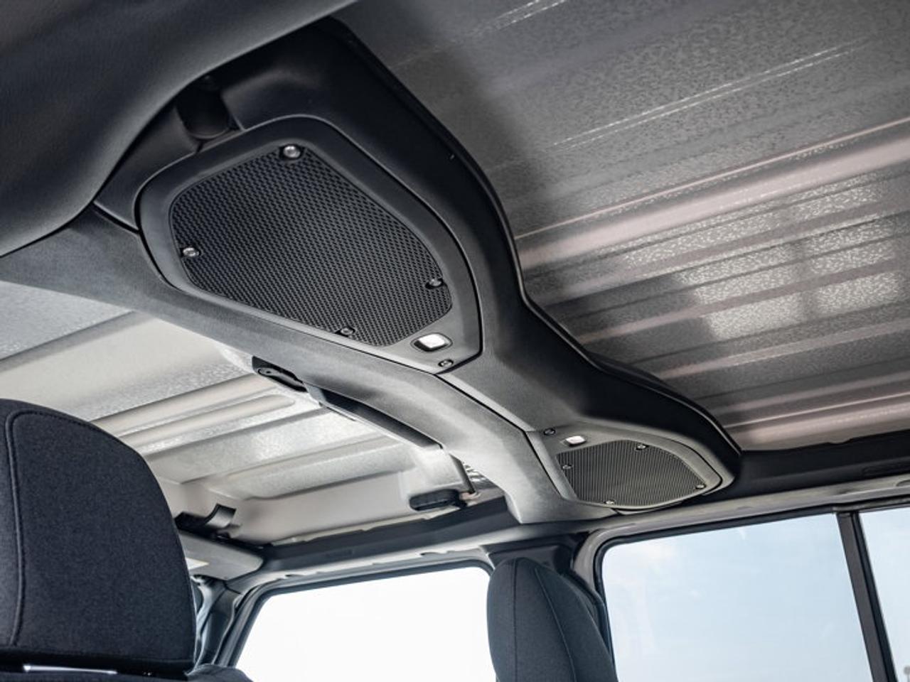 2025 Jeep Wrangler Sahara Photo