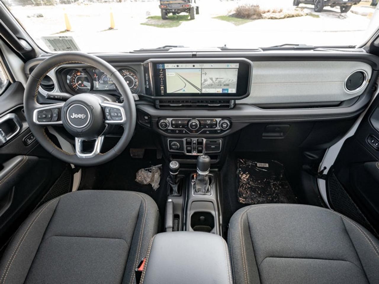 2025 Jeep Wrangler Sahara Photo