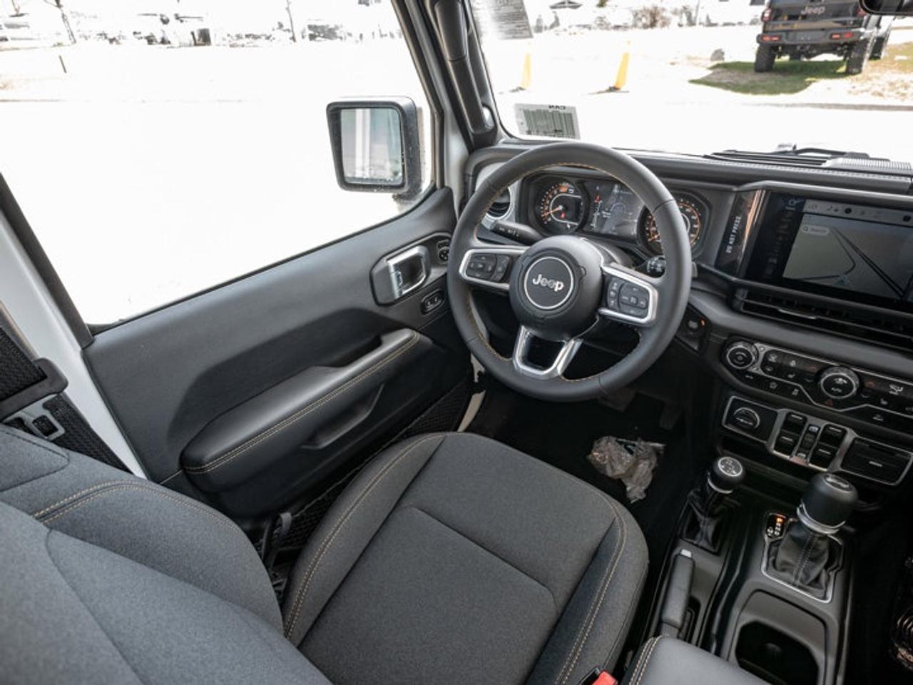 2025 Jeep Wrangler Sahara Photo