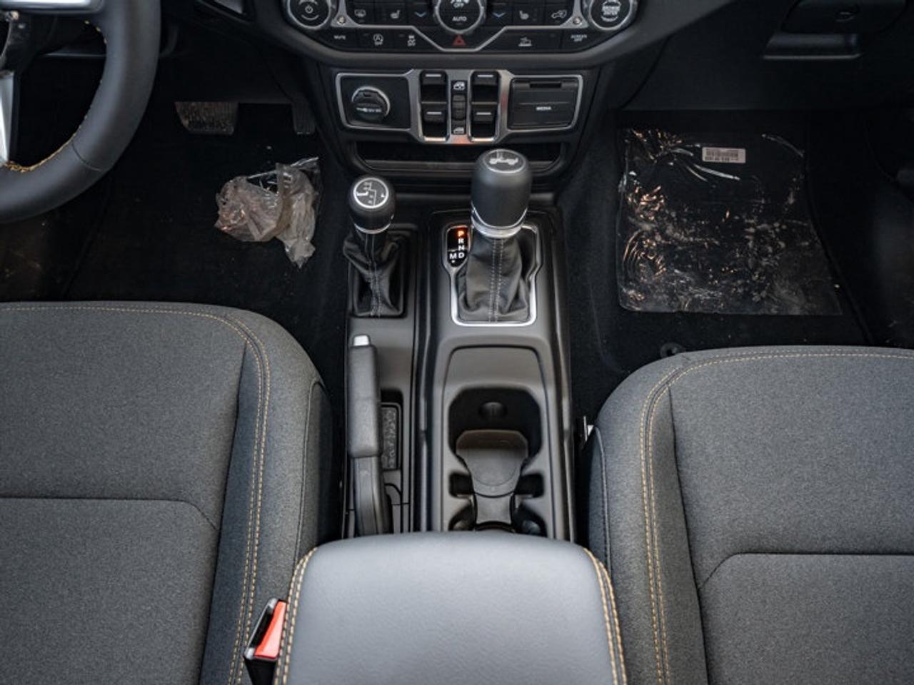 2025 Jeep Wrangler Sahara Photo