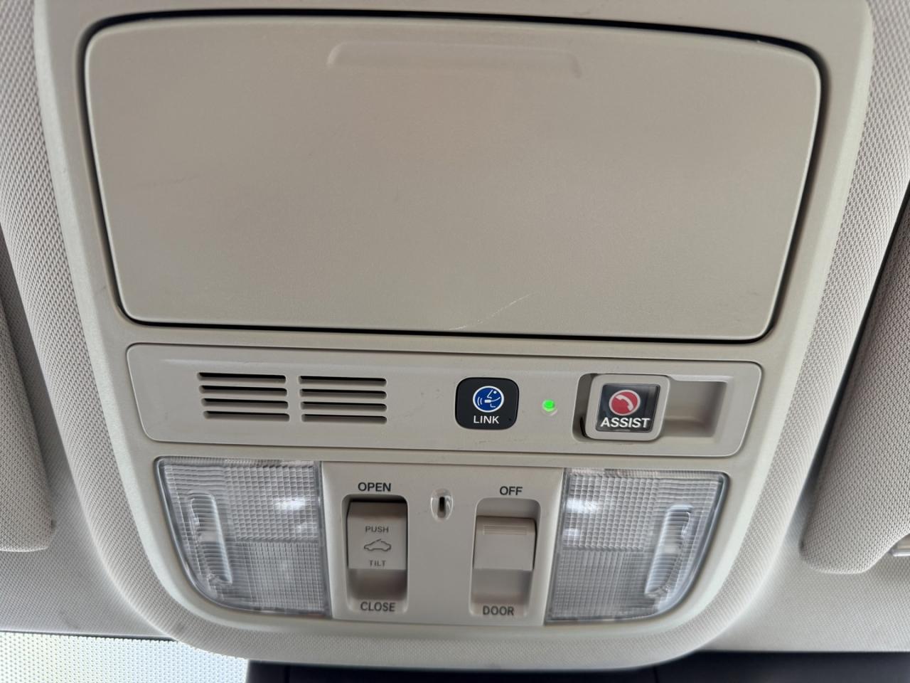 2018 Honda Accord Touring CVT Photo