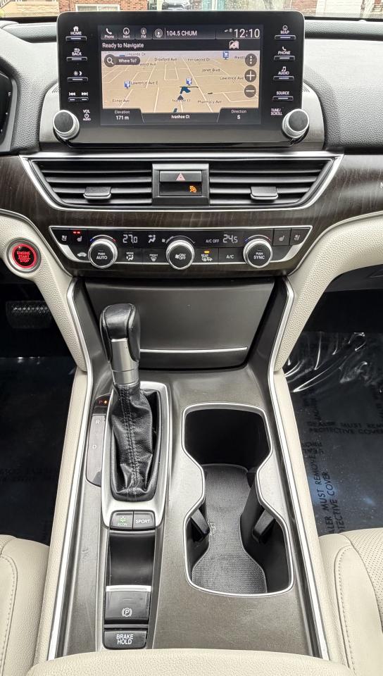 2018 Honda Accord Touring CVT Photo