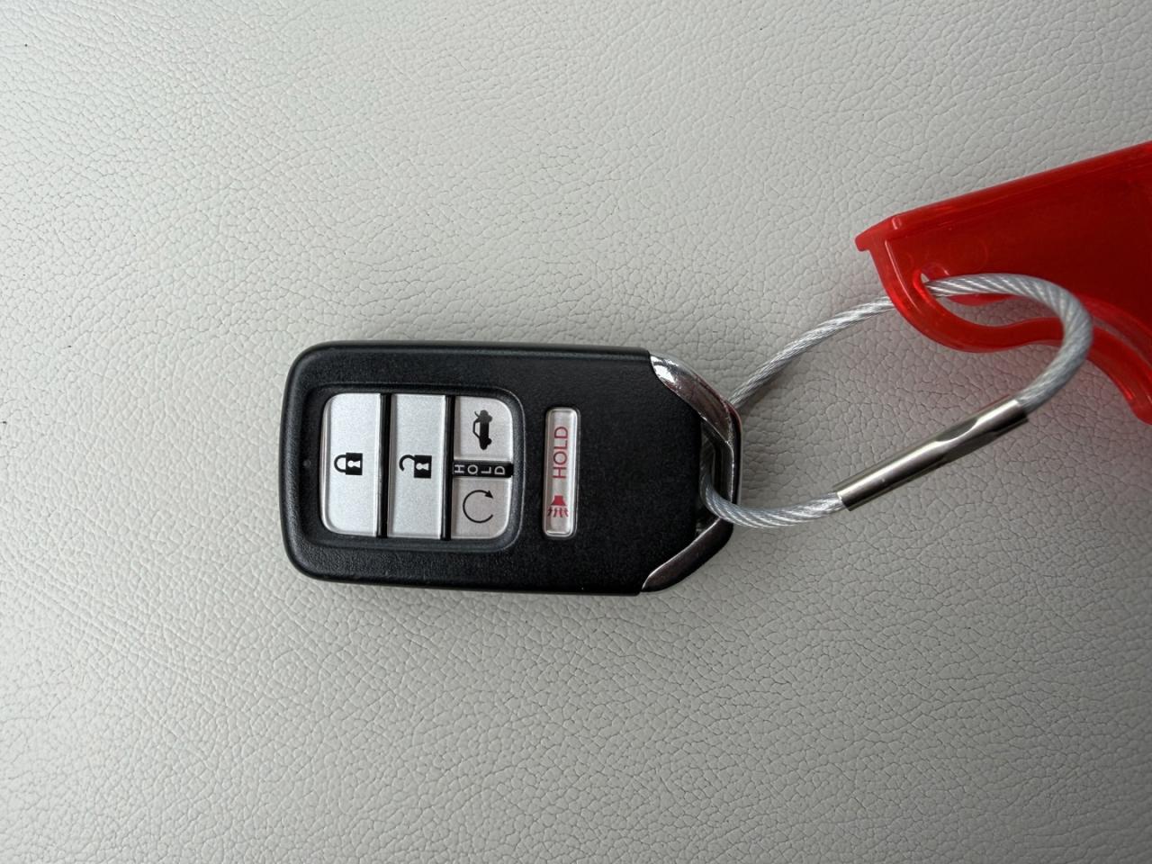 2018 Honda Accord Touring CVT Photo