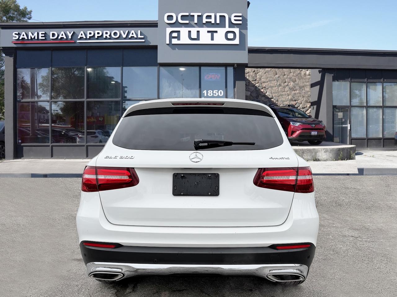 2019 Mercedes-Benz GLC-Class GLC300 4MATIC Photo