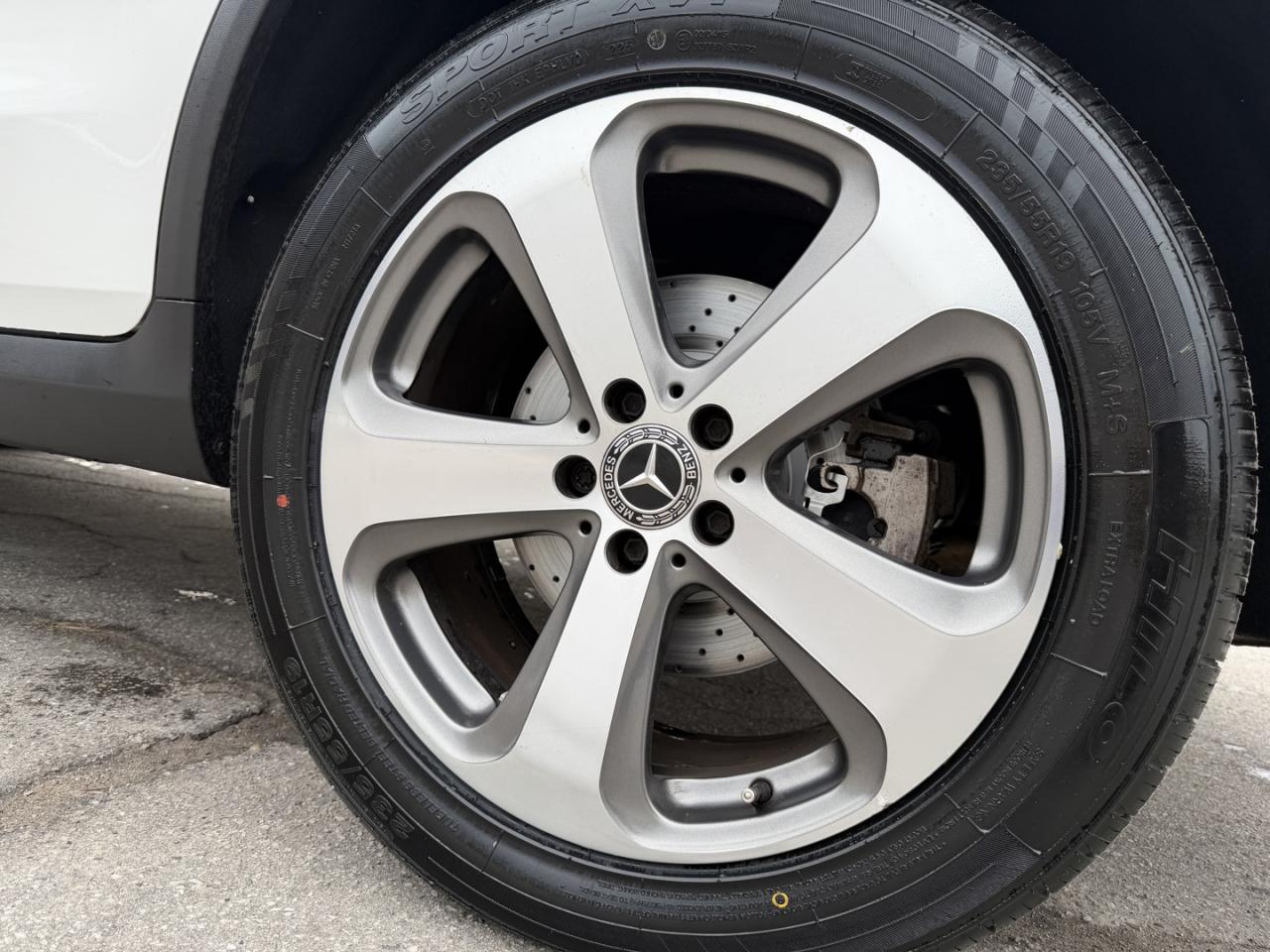 2019 Mercedes-Benz GLC-Class GLC300 4MATIC Photo