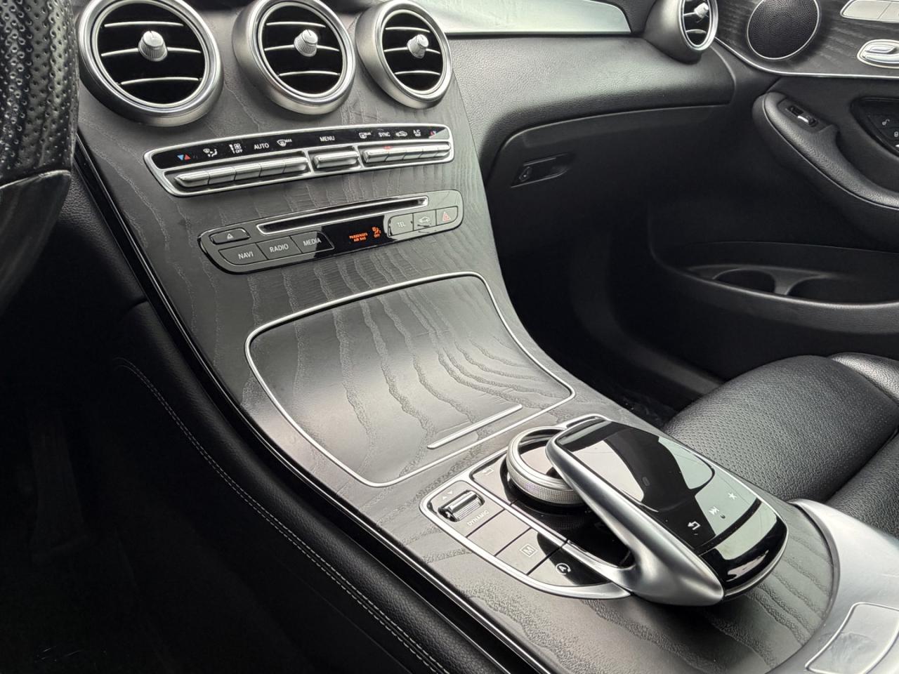 2019 Mercedes-Benz GLC-Class GLC300 4MATIC Photo