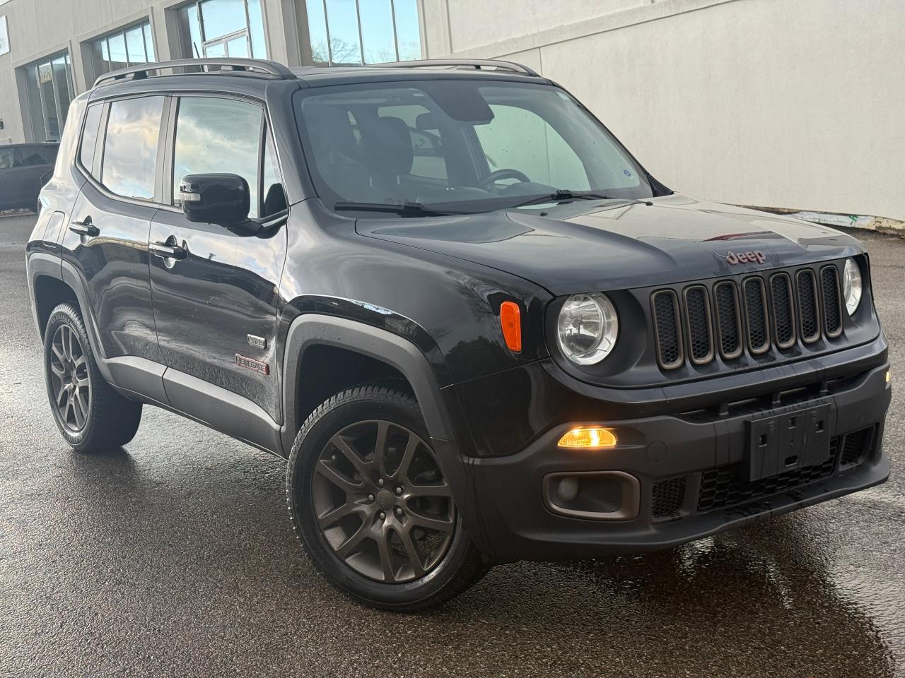 2016 Jeep Renegade 75th Anniversary Photo2