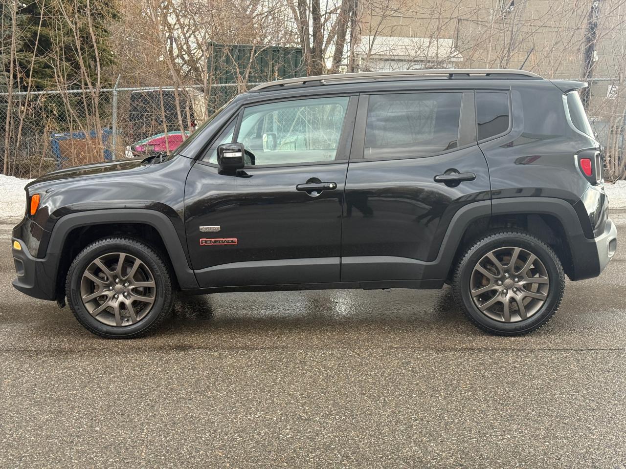 2016 Jeep Renegade 75th Anniversary Photo