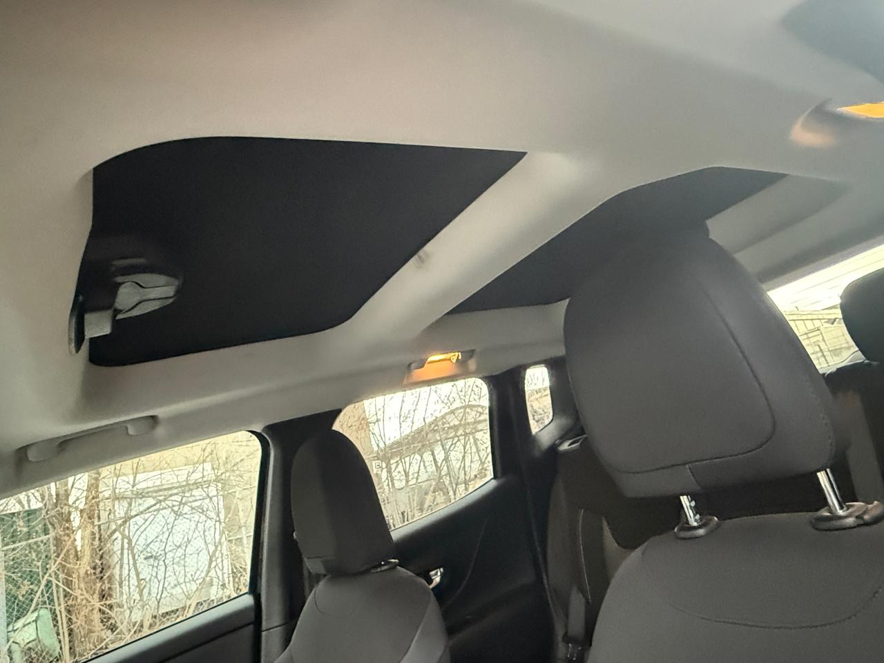 2016 Jeep Renegade 75th Anniversary Photo