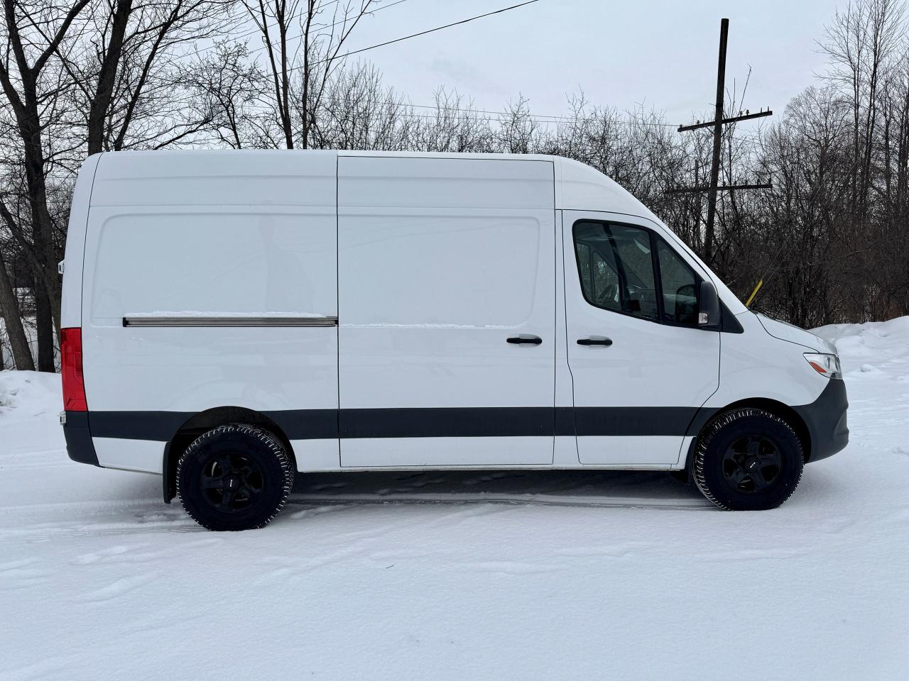 2020 Mercedes-Benz Sprinter 2500 3.0L V6 Diesel Clean Carfax Photo4