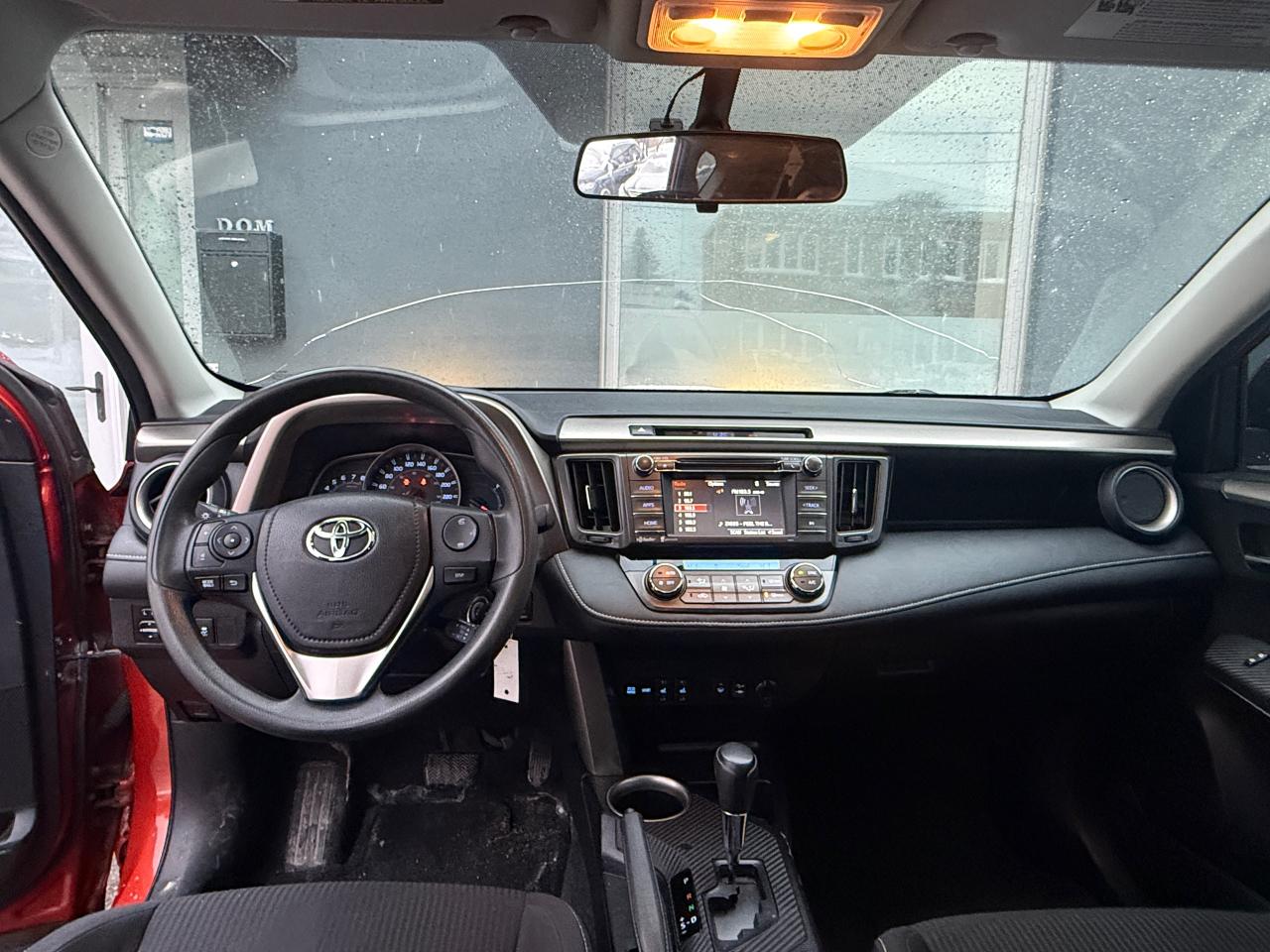 2015 Toyota RAV4 XLE Photo