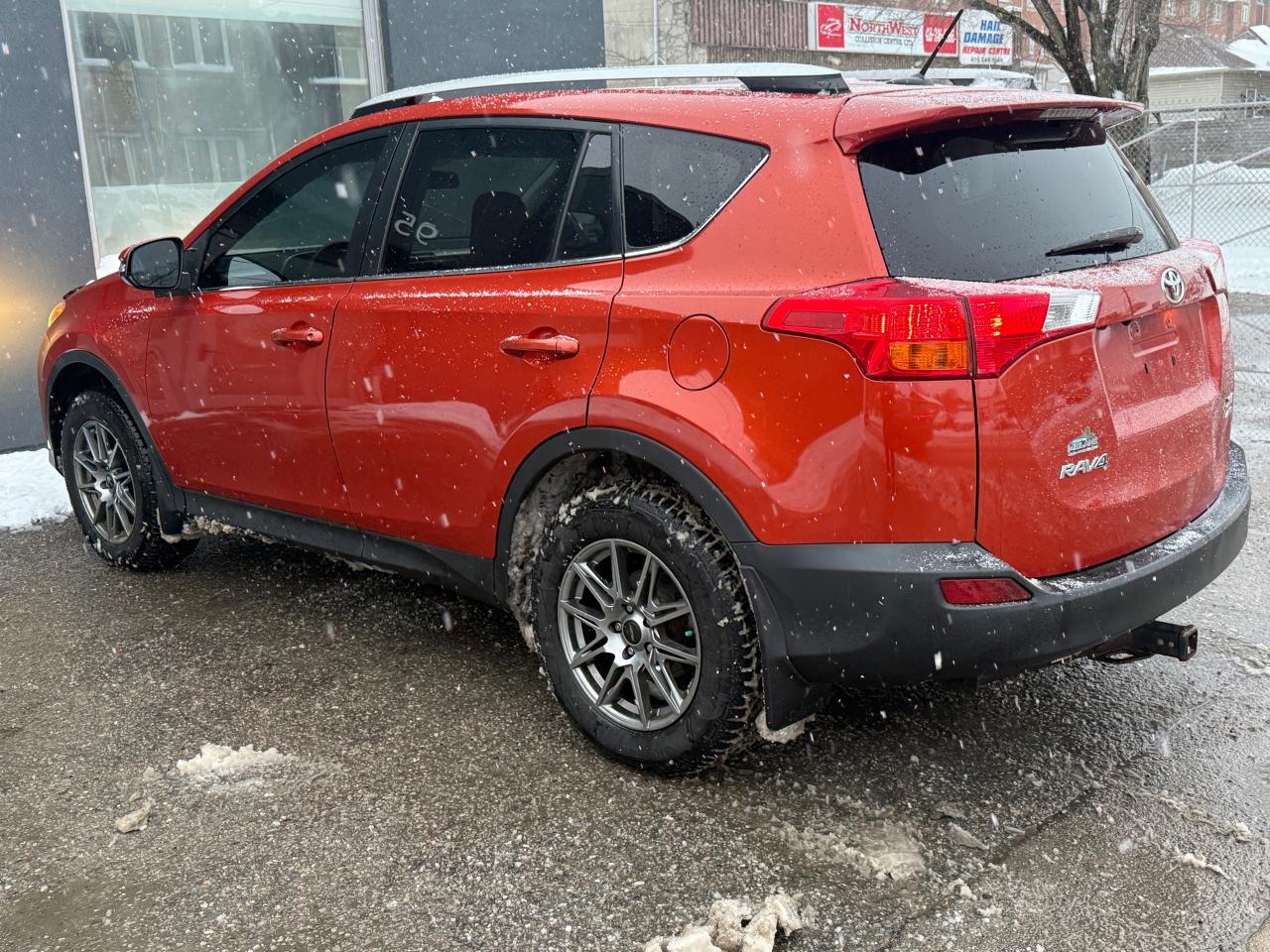 2015 Toyota RAV4 XLE Photo