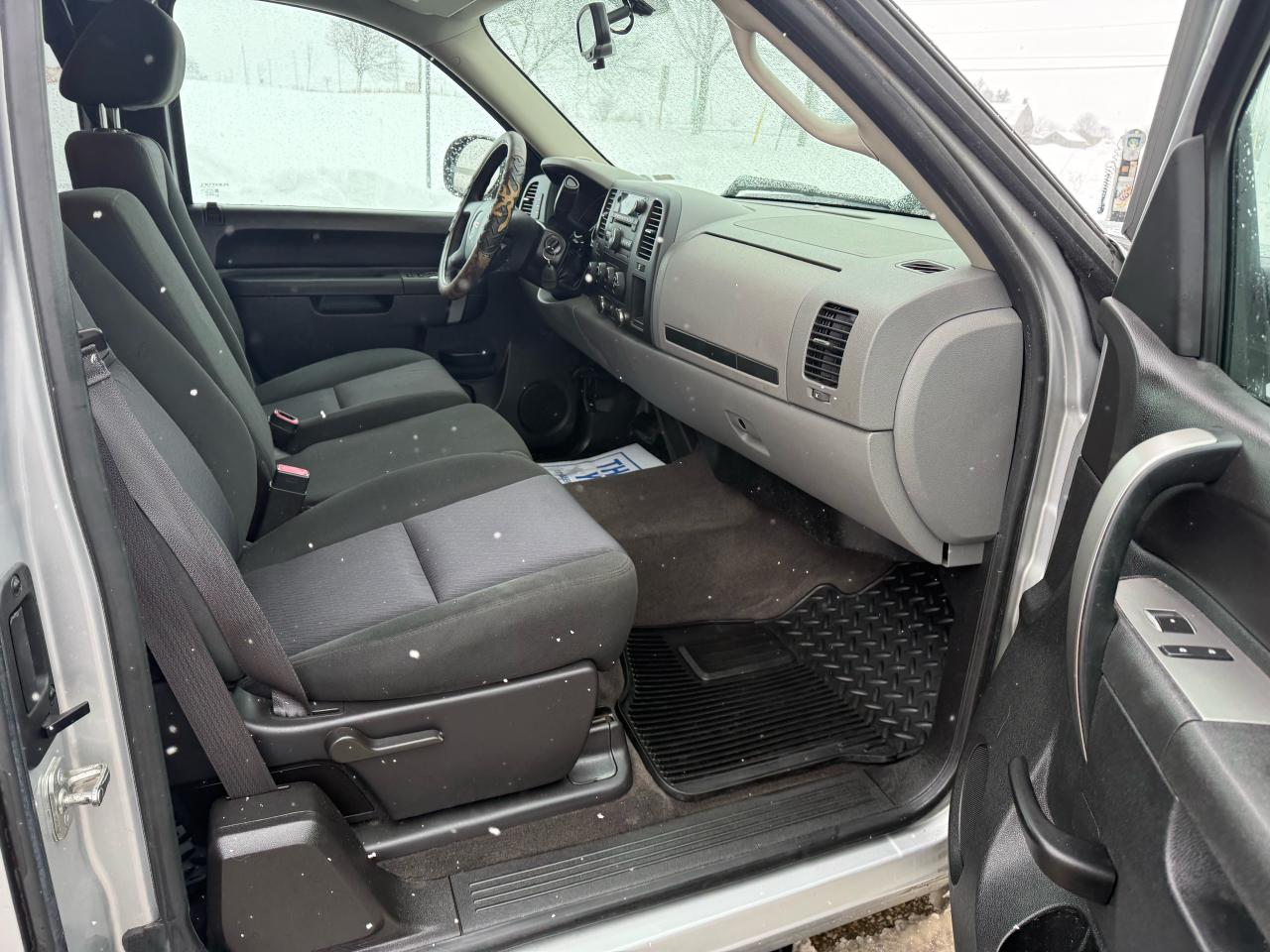 2013 GMC Sierra 1500 SL NEVADA EDITION one owner 4x4 Photo