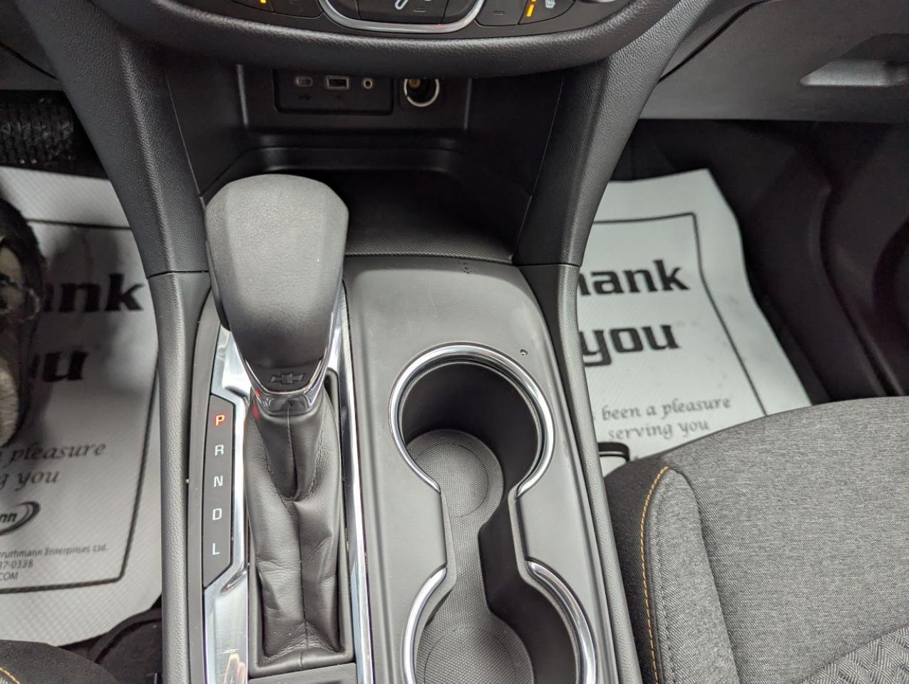 2023 Chevrolet Equinox LT  WITH LOW LOW KILOMETERS!! Photo