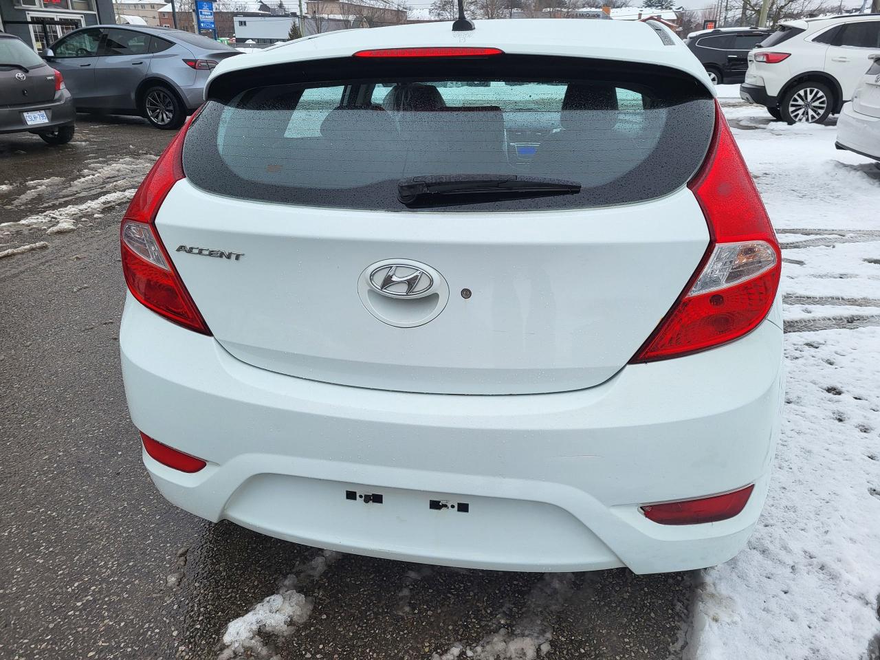 2012 Hyundai Accent GLS Photo