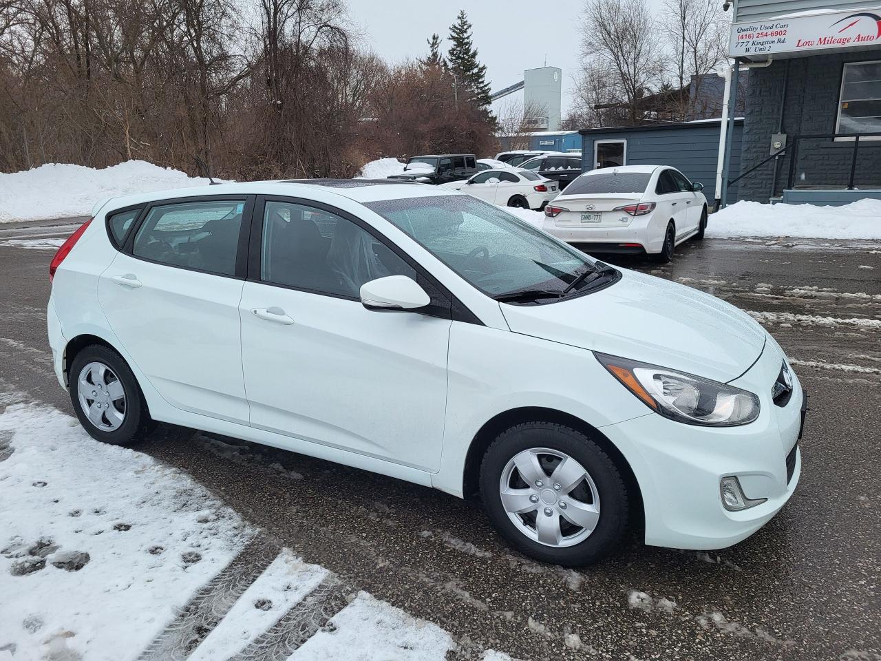 2012 Hyundai Accent GLS Photo