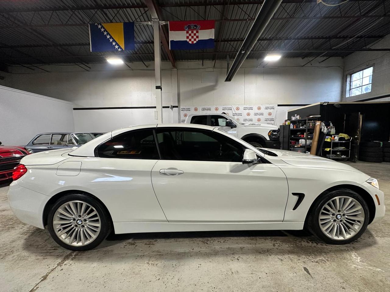2014 BMW 4 Series 428ixDrive/Nav+Back up Camera/Heads up Display/AWD Photo