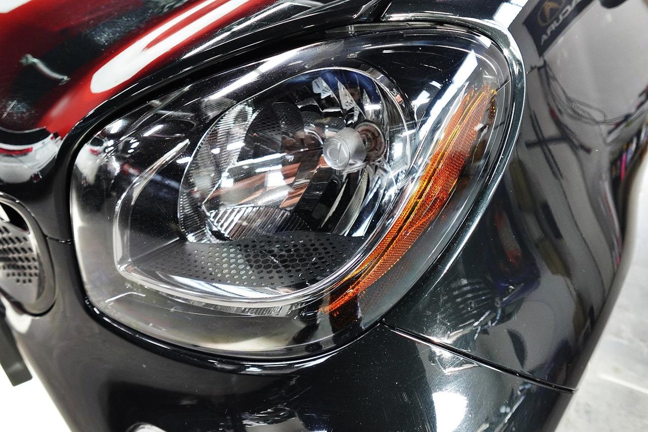 2017 Smart fortwo SMART FOR TWO.NO ACCIDENT,NAVI,APPLE CAR PLAY Photo